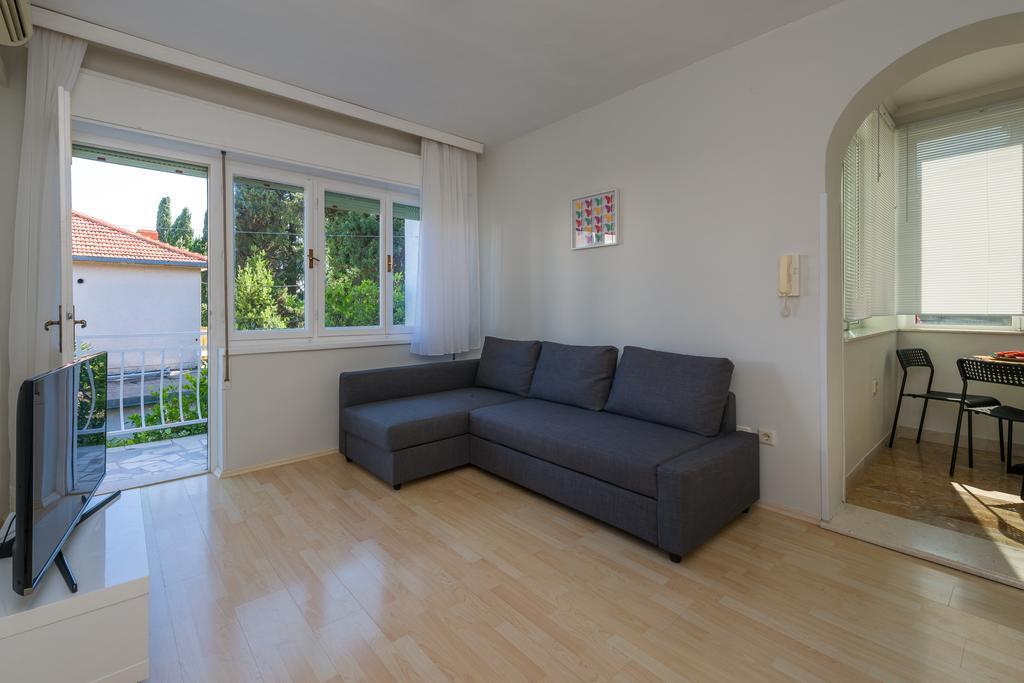Garden Apartment Kaštela Zimmer foto
